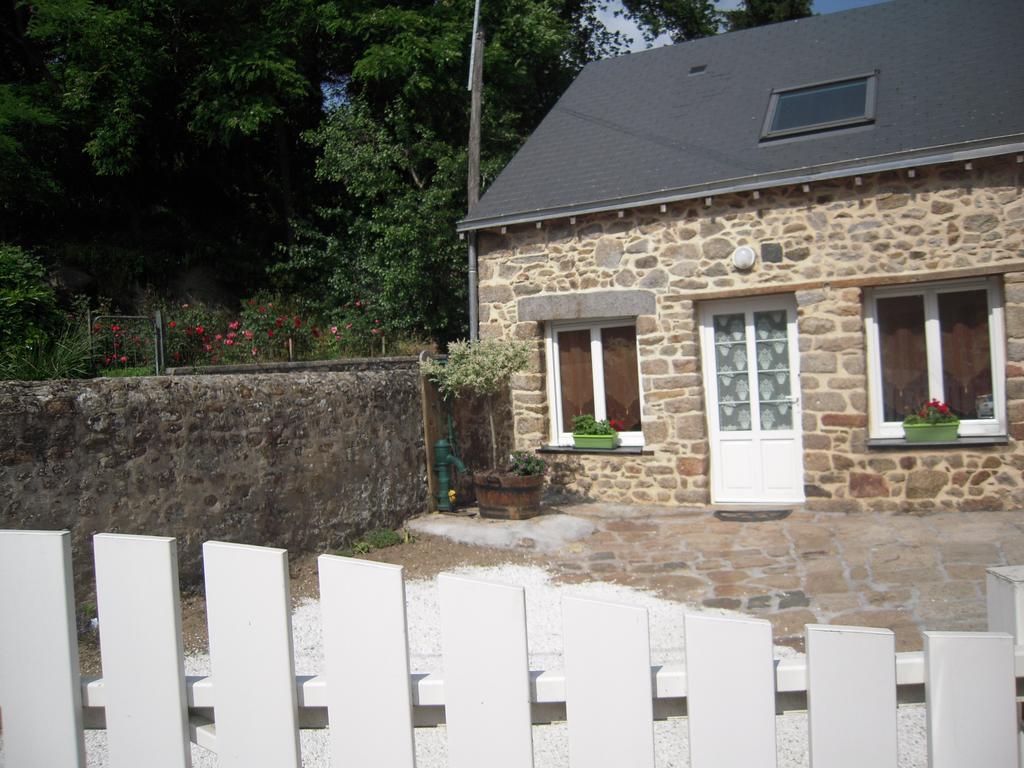 Gite La Forge Villa Alexain ภายนอก รูปภาพ